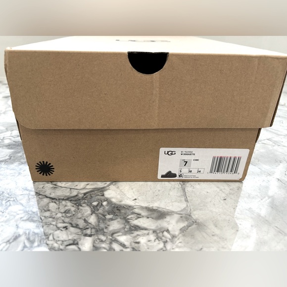 UGG Disquette Slippers 🩶 - Picture 7 of 8